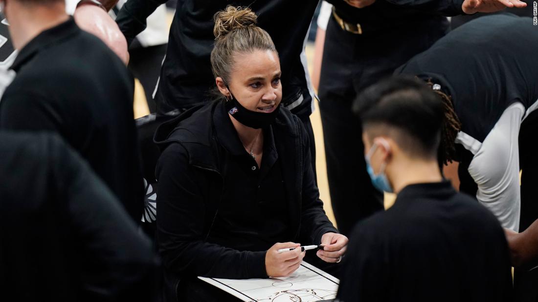 Becky Hammon becomes the first woman to run the NBA team as head coach in a regular season match